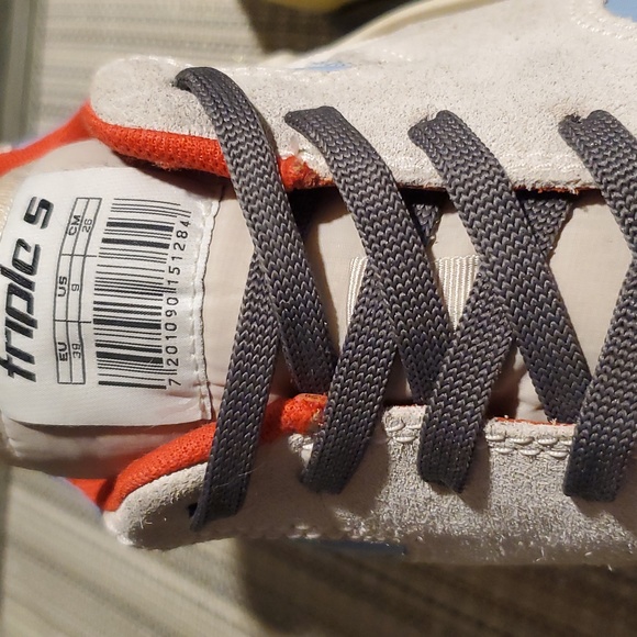 BALENCIAGA Triple S - Picture 9 of 10